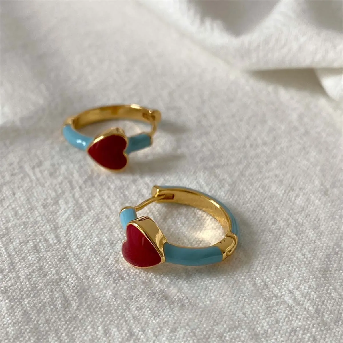 Women's Cute Artificial Gemstone Drop Earrings - Romantic Niche Design, Contrast-Color Synthetic Simulated Coloured Gemstones, Exquisite Jewelry Gift for Female Birthdays, Romance