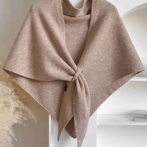 Women's Fashionable Solid Color Triangle Shawl, Trendy Solid Shawl, Knitted Scarf, Casual Soft Scarf, Soft Warm Shawl, Perfect for Air-conditioned Rooms & Outdoor Use, Versatile Windproof Accessory