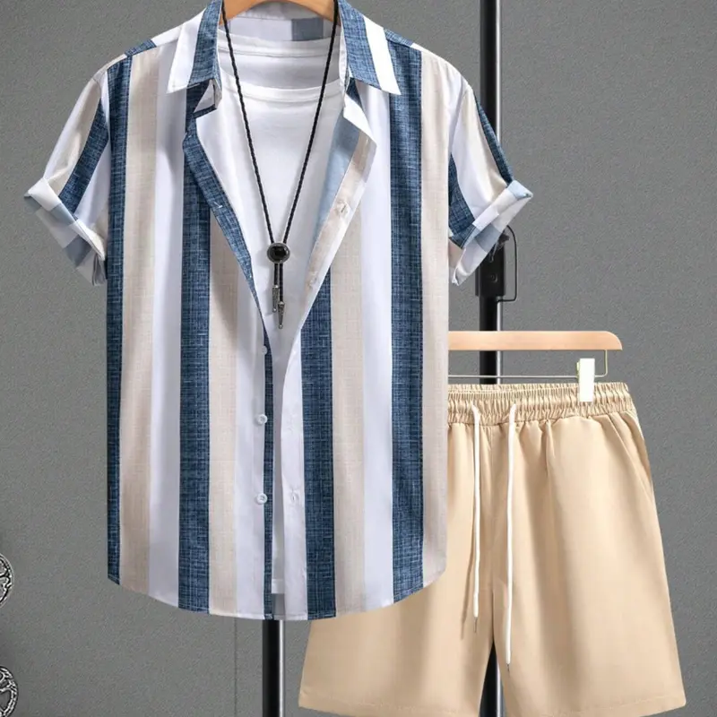 Summer Men's Classic Casual Vacation Vertical Stripe Print Set, Collared Short-Sleeve Shirt and Beach Shorts Two-Piece Outfit Set, Slim-Fitting Striped Menswear Set, Matching Sets, Shorts Sets Outfits