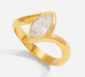 Dina Diamond Ring Dina Diamond Ring