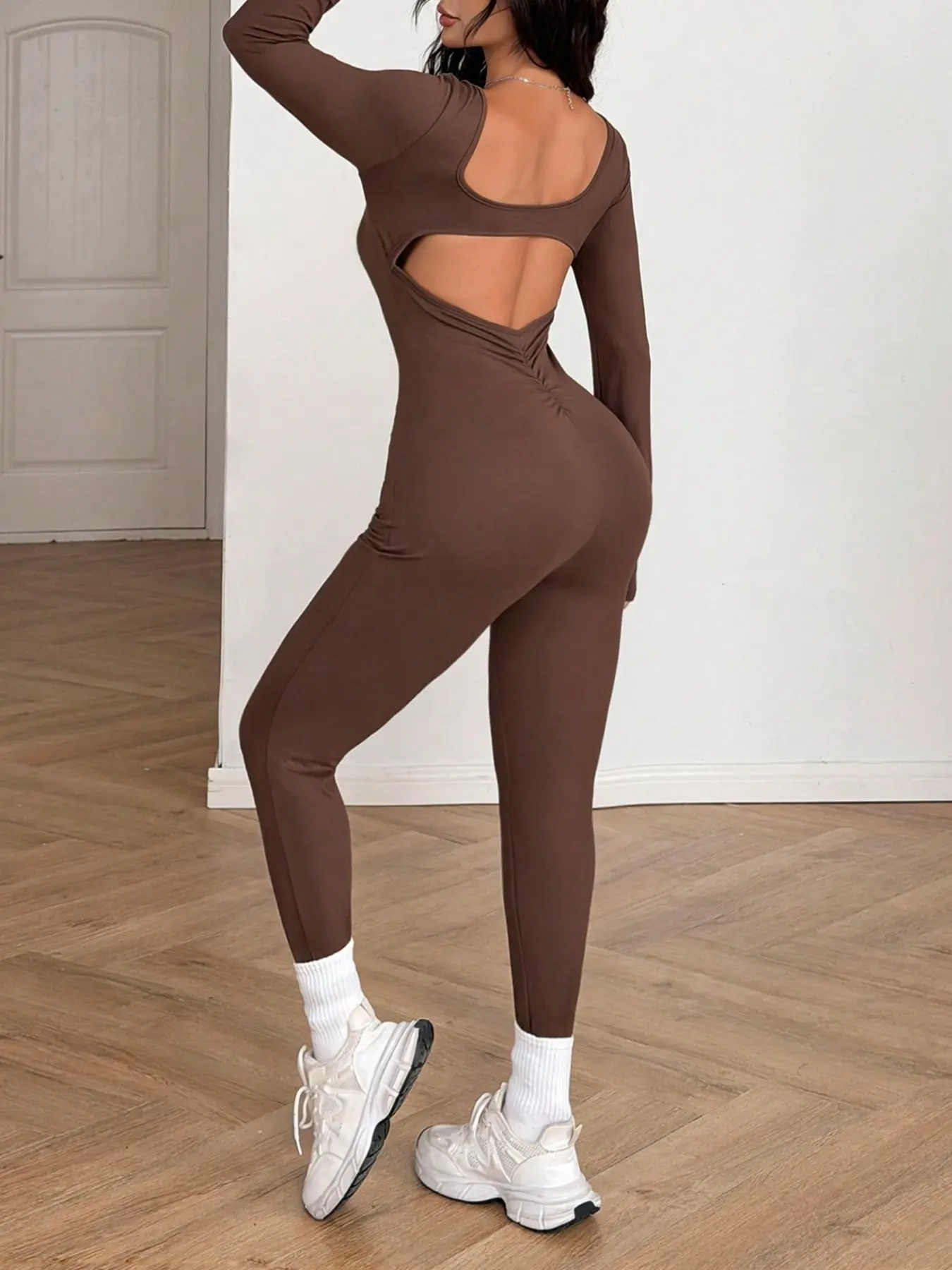 Women's Sexy Backless Bodysuit, Heart Cutout Long Sleeve Slim Fit, Slimming and Tall, All Seasons, Office, Gym, Fashionable, Workout Jumpsuits