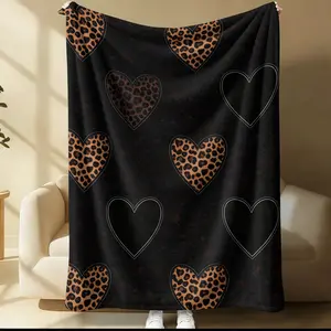 Leopard Print Heart Flannel Blanket, Personality Trendy Cool Leopard Print Heart Warm Blanket, Light Brown & Dark Brown Leopard Print Hearts & Solid Black Outlined Hearts, All-Seasons Use, Bedroom, Living Room, Dormitory Decor Blanket