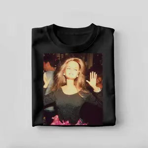 Funny Weird Barbie Meme T-shirt, Distorted Face Doll Graphic Tee, Trendy Viral Internet Humor Gift for Friends, Unisex Cotton Shirt