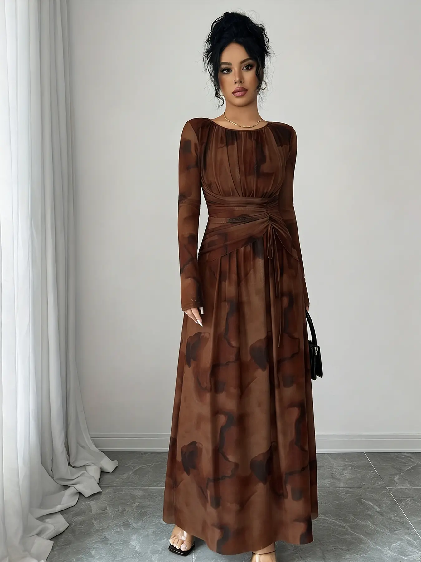 A women's brown fashionable casual ink wash pleated dress with pleated elements adding layers, long sleeved design for sun protection, suitable for commuting to work, shopping and outdoor activities, indoor and outdoor dressing