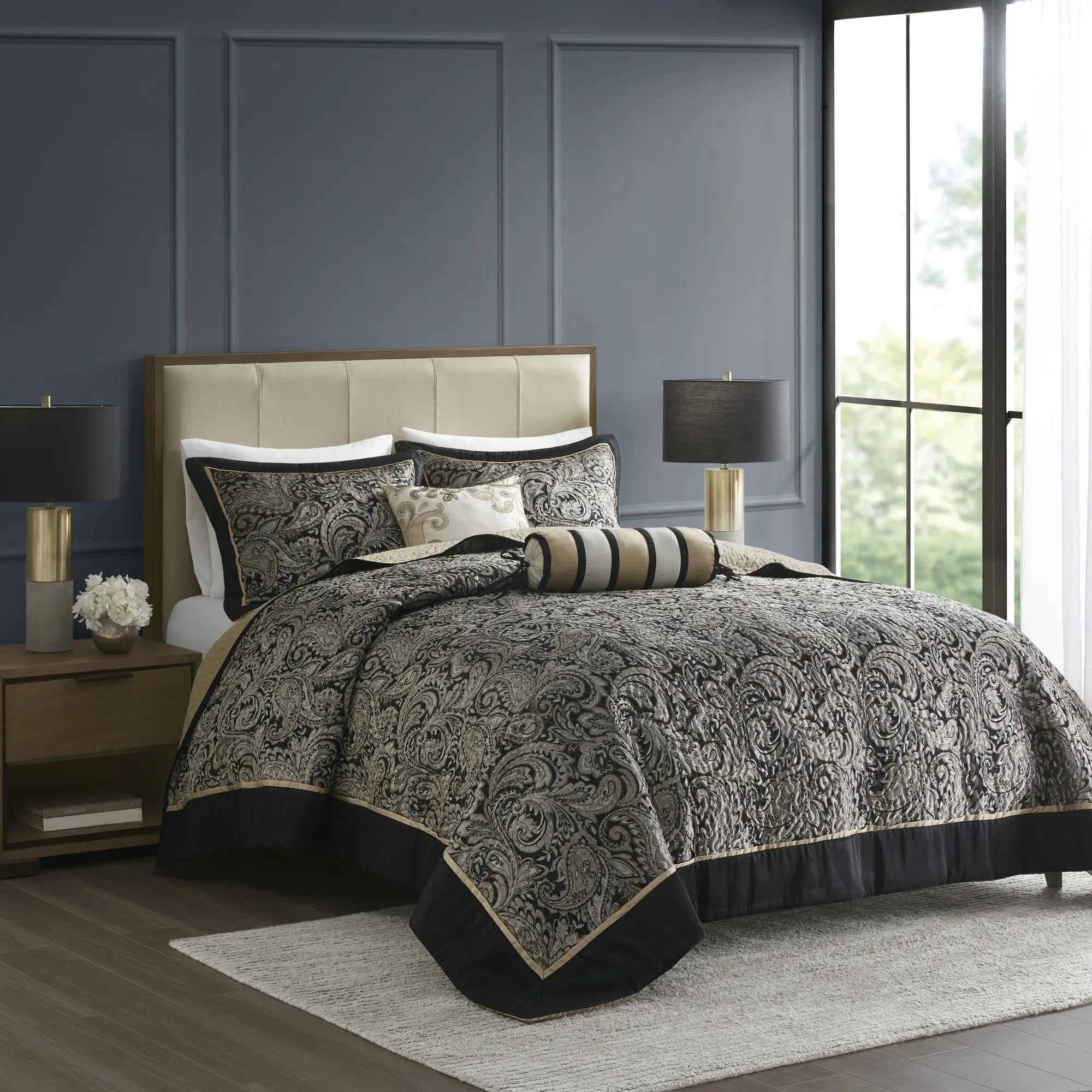 Queen Size 5-Piece Jacquard Bedspread Set with Matching Throw Pillows, Black Floral Pattern, Lightweight Quilted Coverlet, Soft Microfiber Reversible Bedding for Master or Guest Bedroom