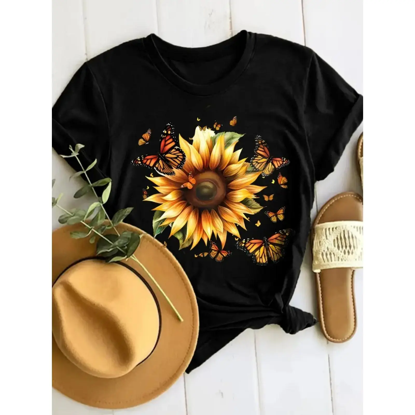 Women's Short-Sleeve Sunflower & Butterfly Pattern Basic Sports Top - Everyday Essential 1-Piece Casual Round-Neck Spring Summer Wear, Comfortable, Versatile, Local Delivery, Shortsleeve