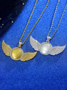 Hip Hop Fashion Creative Photo Wings Round Pendant Necklace, Dazzling Jewelry for Men Women, Ideal Gift for Friends, Daily Matching, Iced Out Jewelry, Jewelry Gifts