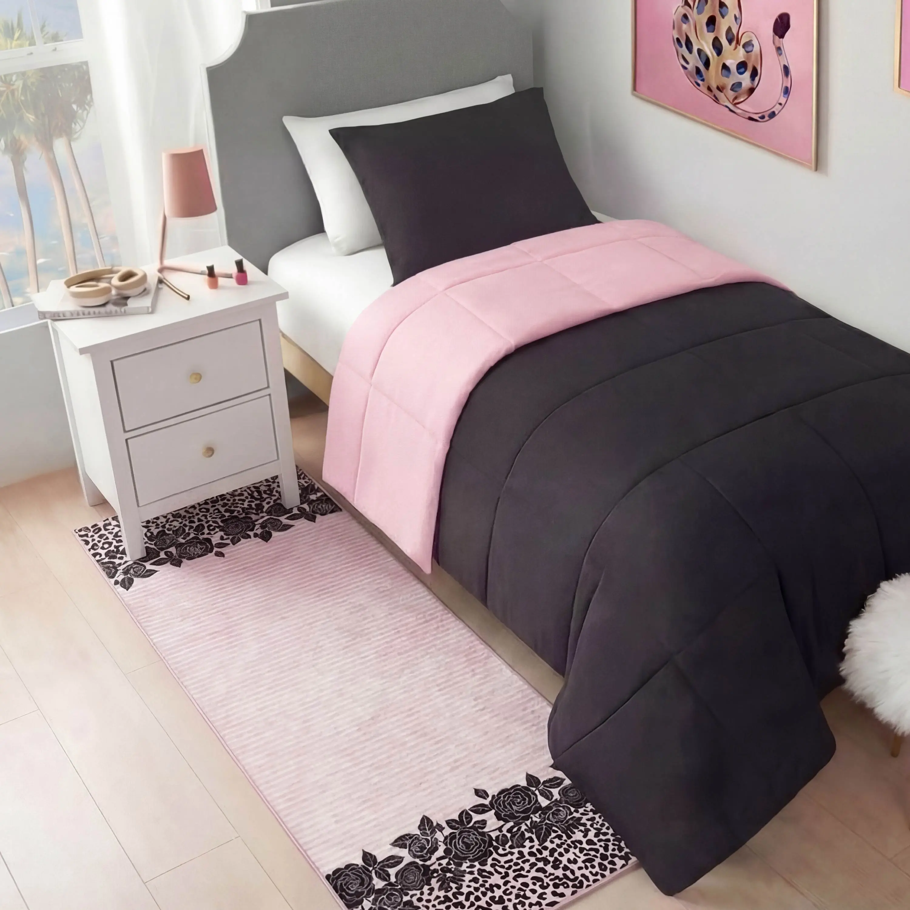 Juicy Couture Finely Washable Rug, 2' x 6'