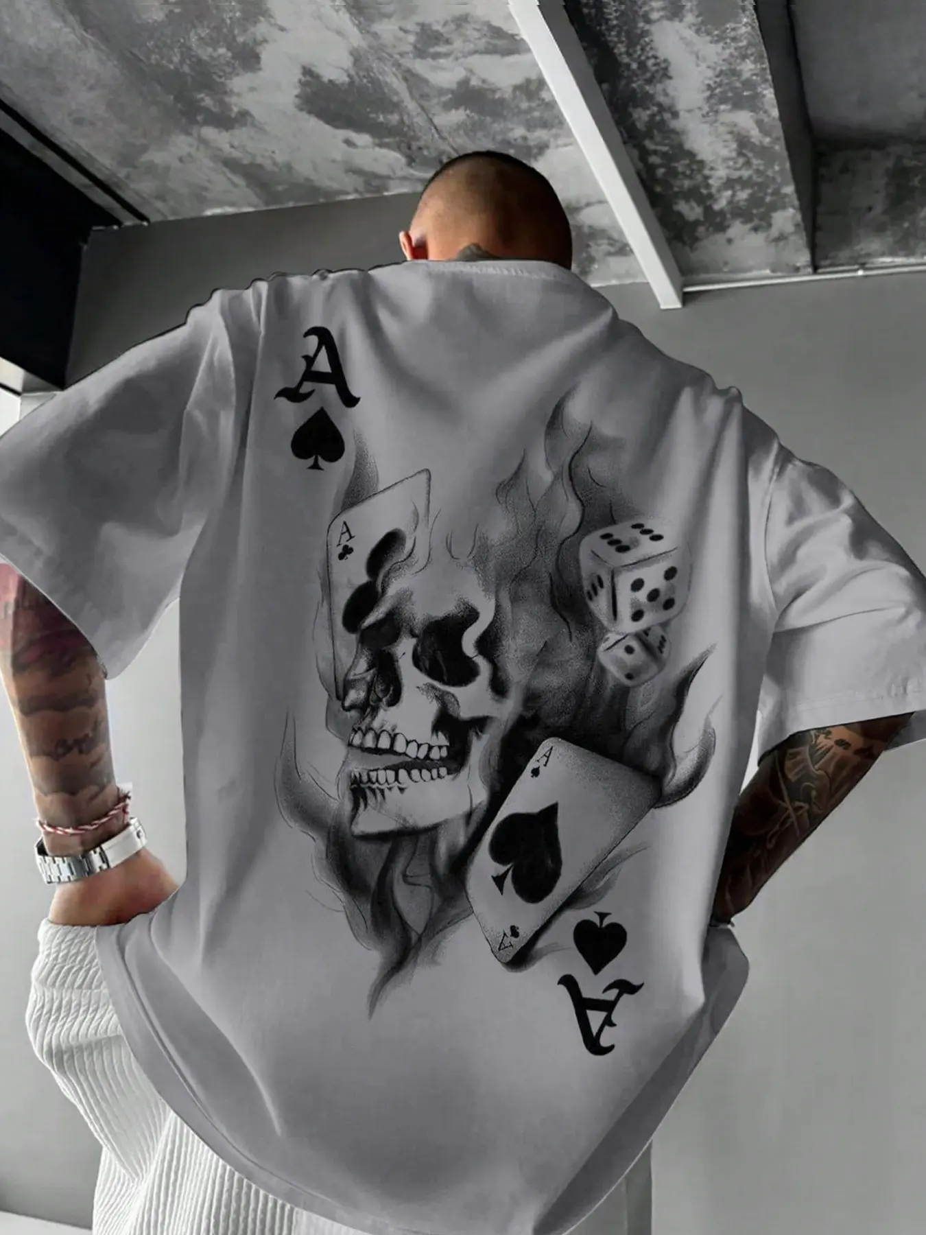 Men's Casual Classic Skull Playing Card Graphic Print Round Neck Short Sleeve T-Shirt, Summer Outdoor Sports Fitted Streetwear, Menswear Tops