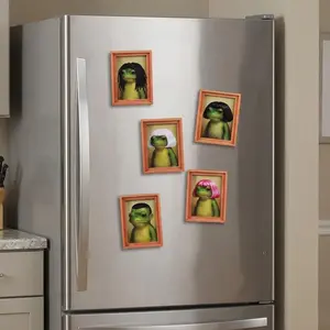 Funny Frog Magnet, Mini Fridge Magnet with Frog & Haircut Design, Modern Kitchen Decor, Home Decor, Durable Wood Construction, Refrigerator Decoration