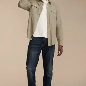 Lucky Brand 223 Straight Jeans - Size 34x32 - Coolmax All Season Technology Denim