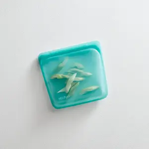 Stasher Reusable Silicone Sandwich Bag 28 fl oz Leak-Free Food-Grade Platinum BPA-Free Microwave Oven Safe Travel Essentials Container Airtight Kitchen Utensils