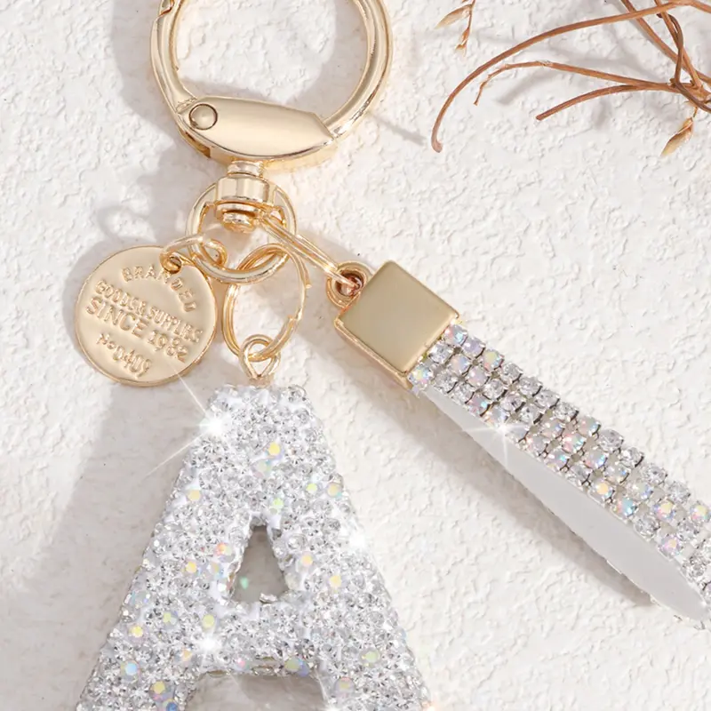 New Fashion Shiny Soft Clay Rhinestone Keychain, Cute Personalized Charm for Women, Keychain For Bags, Bag Accessory, Car Key Chain Decoration Gift, Trendy Cute Keychain, Keychains Cute