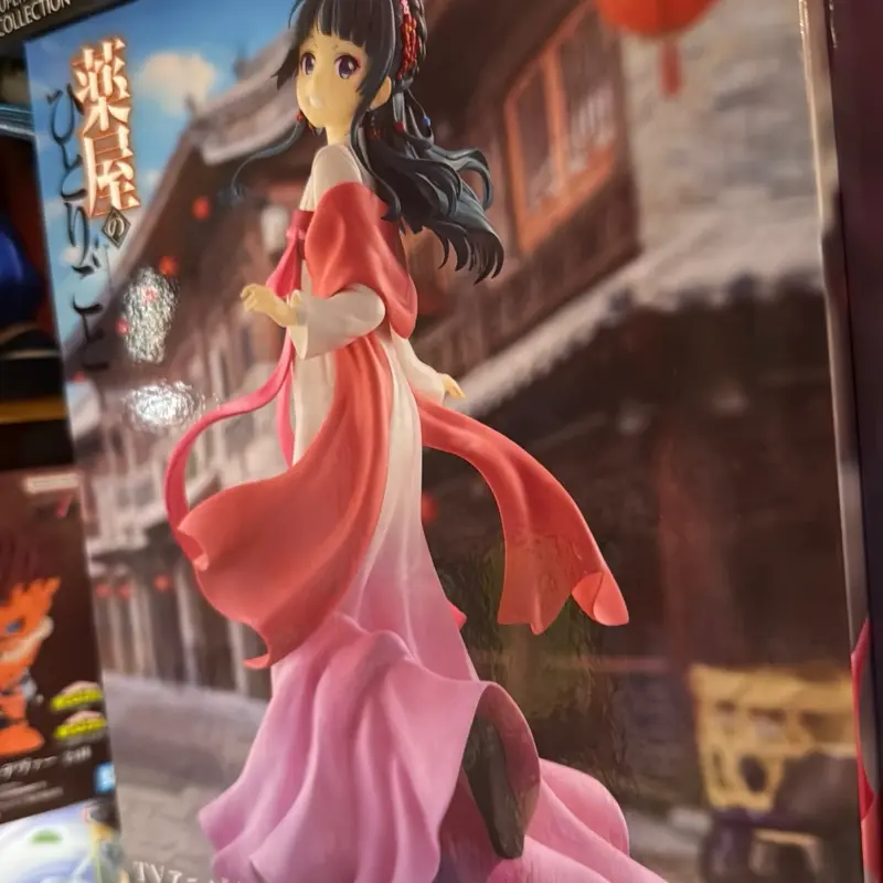 Anime figure maomao figure
