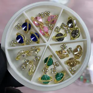 18 pcs (Gold) Planet Charms for Nails designer