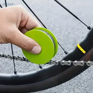 5 Piece Bike Chain Cleaner Lubricator Kit - Roller Brush with Aluminum Case & 3 Felt Pads, Portable No-Mess Bicycle Chain Maintenance Tool for Mountain Road Bikes, Easy On-the-Go Drivetrain Cleaning & Lubrication