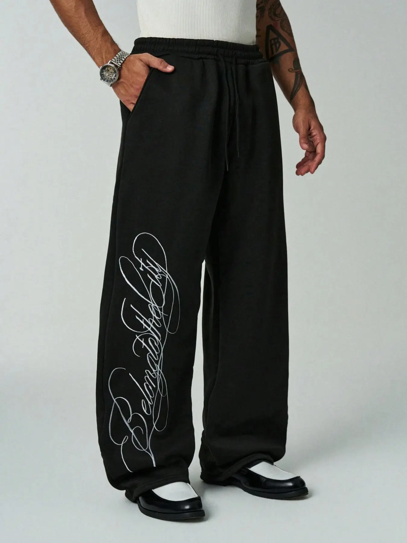 Men's Baggy Wide Leg Sweatpants - Gothic Tattoo Script Embroidered, Oversized Streetwear Pants, Casual Comfy Trouser, Y2K Hip Hop Style, Casual Loose Fit for Skate, Daily Wear, Dance, Black, Casual Stylish Clothing