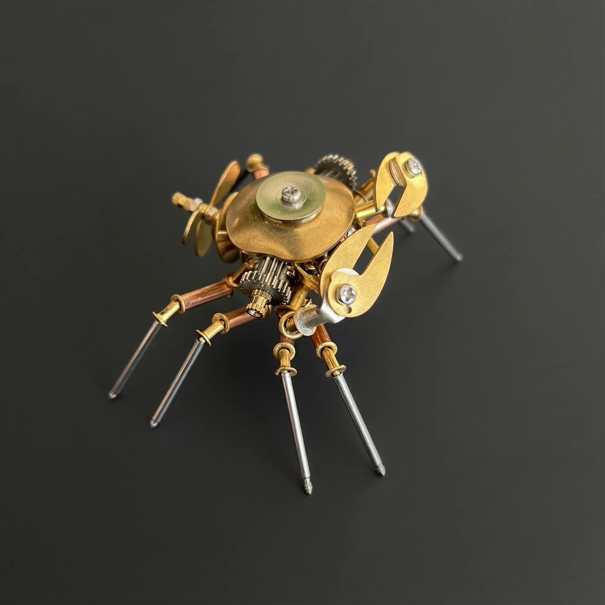 Steampunk Mechanical Crab Sculpture - Fully Assembled Brass Metal Art Decoration, Handcrafted Vintage Industrial Desktop Ornament, Unique Collectible Gift for Enthusiasts, 8.5x6x3.2cm