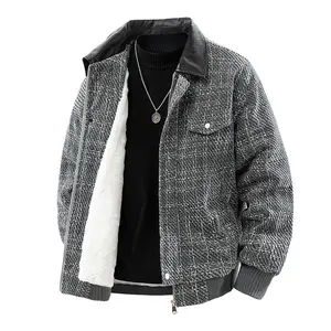 Autumn and winter men's outdoor fleece collar padded jacket with inner fleece lining for warmth and cold protection, casual outdoor padded workwear jacket.