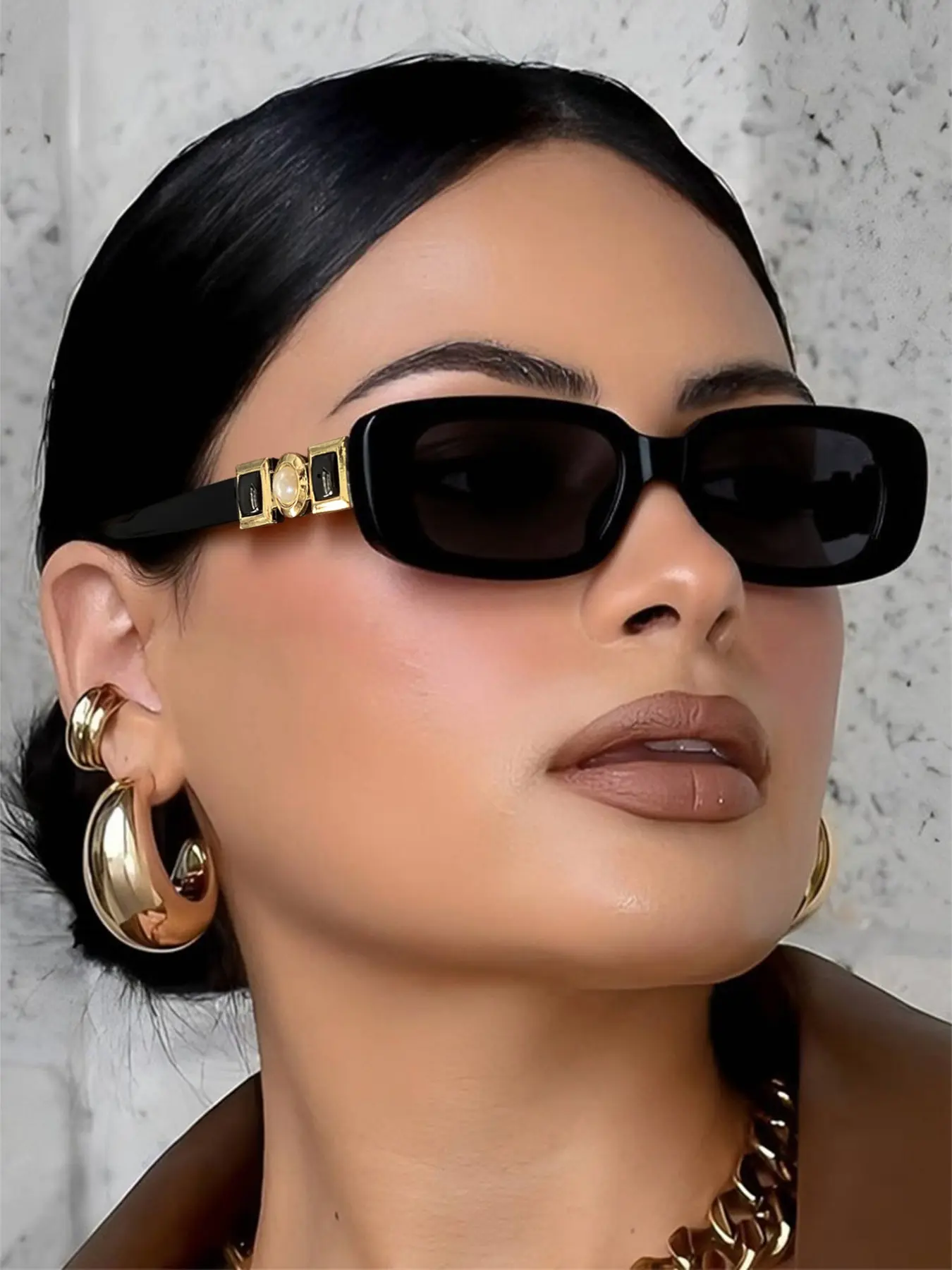 Women's Lightweight Rectangular Sunglasses, Fashionable Frames Sunglasses, Temple Decorations, Casual Style for Daily Use and Outdoor Beach, Trendy Sun Glasses, Trendy Styling Sunglasses