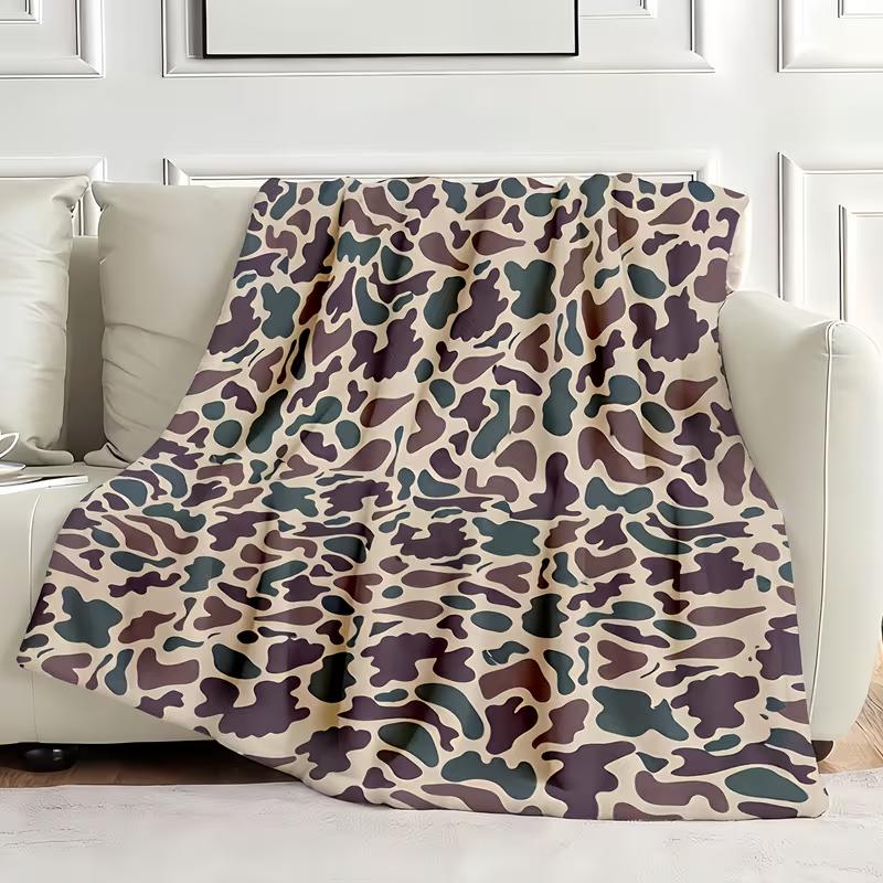 Soft & Lightweight Camouflage Flannel Blanket - 3D Digital Print All-Season Throw for Bed, Sofa, Camping & Travel - Green, Brown & Beige Camo Pattern