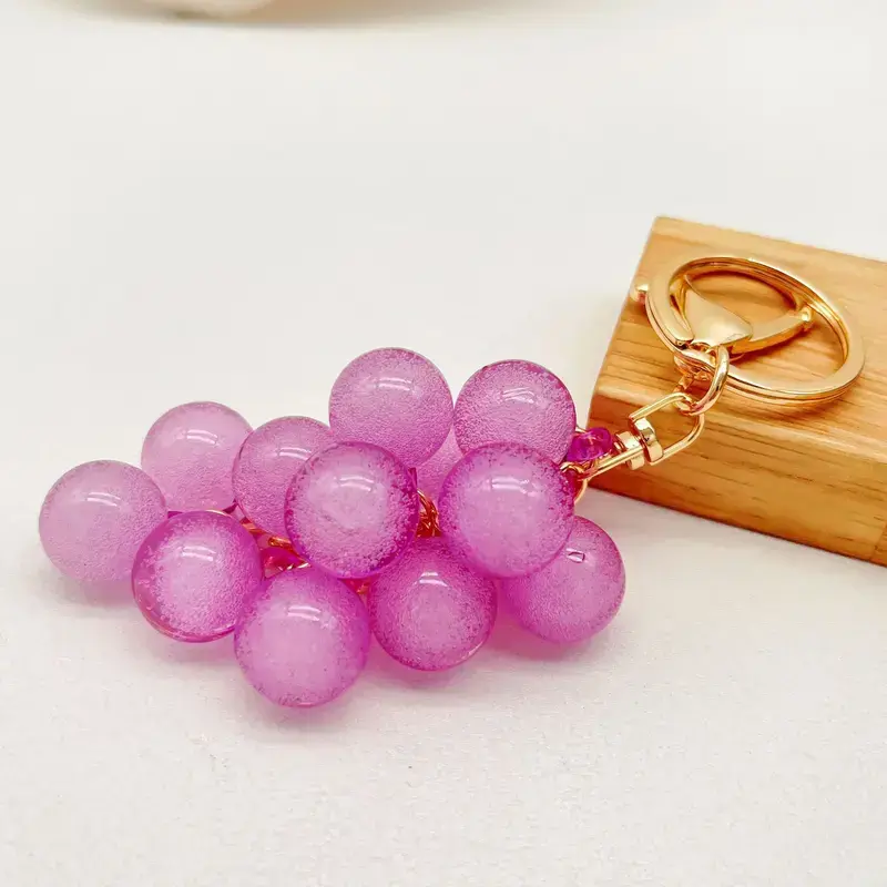 Veliora Gift S Grape Keychains, Creative Cute Bubble Jelly Grape Cluster Keychain Emulational Fruit Car Key Students' School Bag Pendant Gift