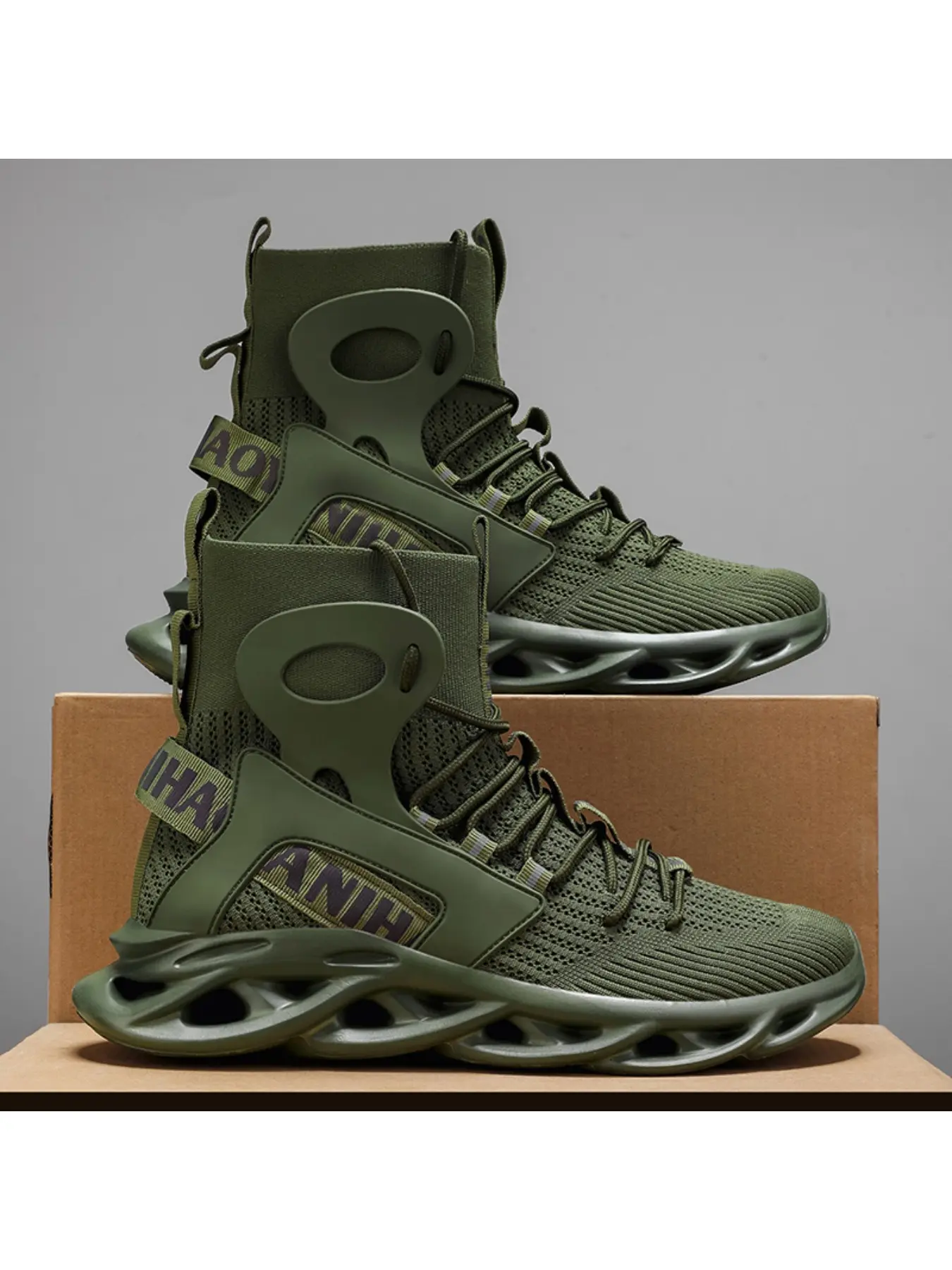Men's high-top flyknit sports shoes, trendy blade sole, breathable and comfortable, non-slip and wear-resistant, suitable for street fashion, daily casual and outdoor sports wear, Street Style Shoes, Trendy Sneakers, Footwear Sneakers