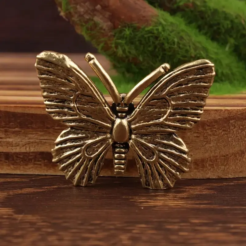 Vintage Brass Unique Handcrafted Butterfly Animal Figurine Statue, Cute Decorative Ornament, vintage home decor, Christmas Gift, Desk Office Decoration, Micro Landscape, Desktop Figurine, Sculpture Desk Decor