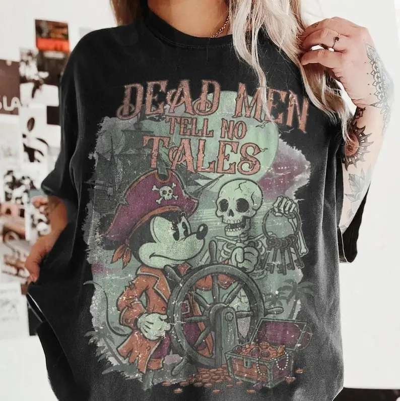 Vintage Pirate Halloween Shirt, Retro Pirate Graphic Tee, Spooky Nautical T-Shirt, Pirate Adventure Vacation Shirt, Halloween Fan Gift