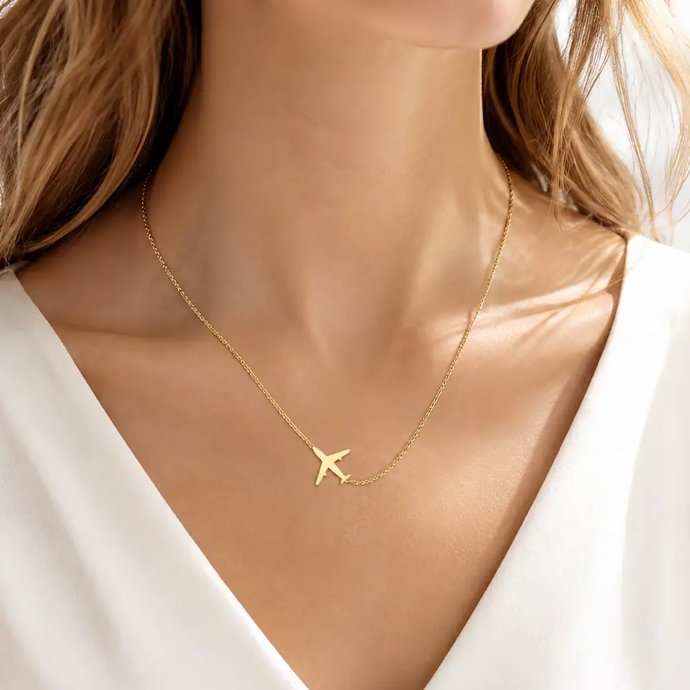 Dainty Gold Airplane Pendant Necklace for Women, Minimalist Plane Travel Charm Necklace, Thin Chain Simple Aircraft Necklace, Trendy Daily Fashion Jewelry Gift for Travel Lovers, Birthday Holiday Present for Her