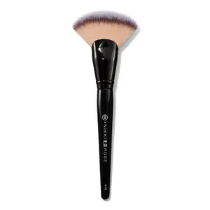 BK Beauty Nikki La Rose N18 Ultimate Contour Brush