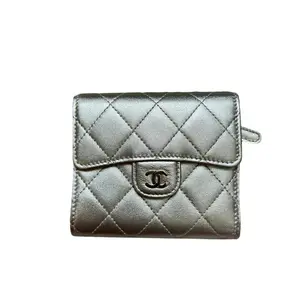 Pre-owned CHANEL Lambskin Small Leather Good Classic Flap Silver Quilted Pattern CC Compact Wallet 81320944