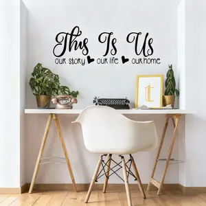 1 piece of love English slogan wall sticker, this is us, our story, our life, our home, family wall decal, love quote, vinyl wall lettering, home decoration, peel and stick. Christmas holiday party. Atmosphere decoration.