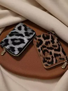 Leopard print multi slot short coin purse, portable waterproof large capacity ID bag, simple and elegant style storage bag, unisex wallet, Wallet Card Holder, excellent birthday gift, suitable for daily use when going out