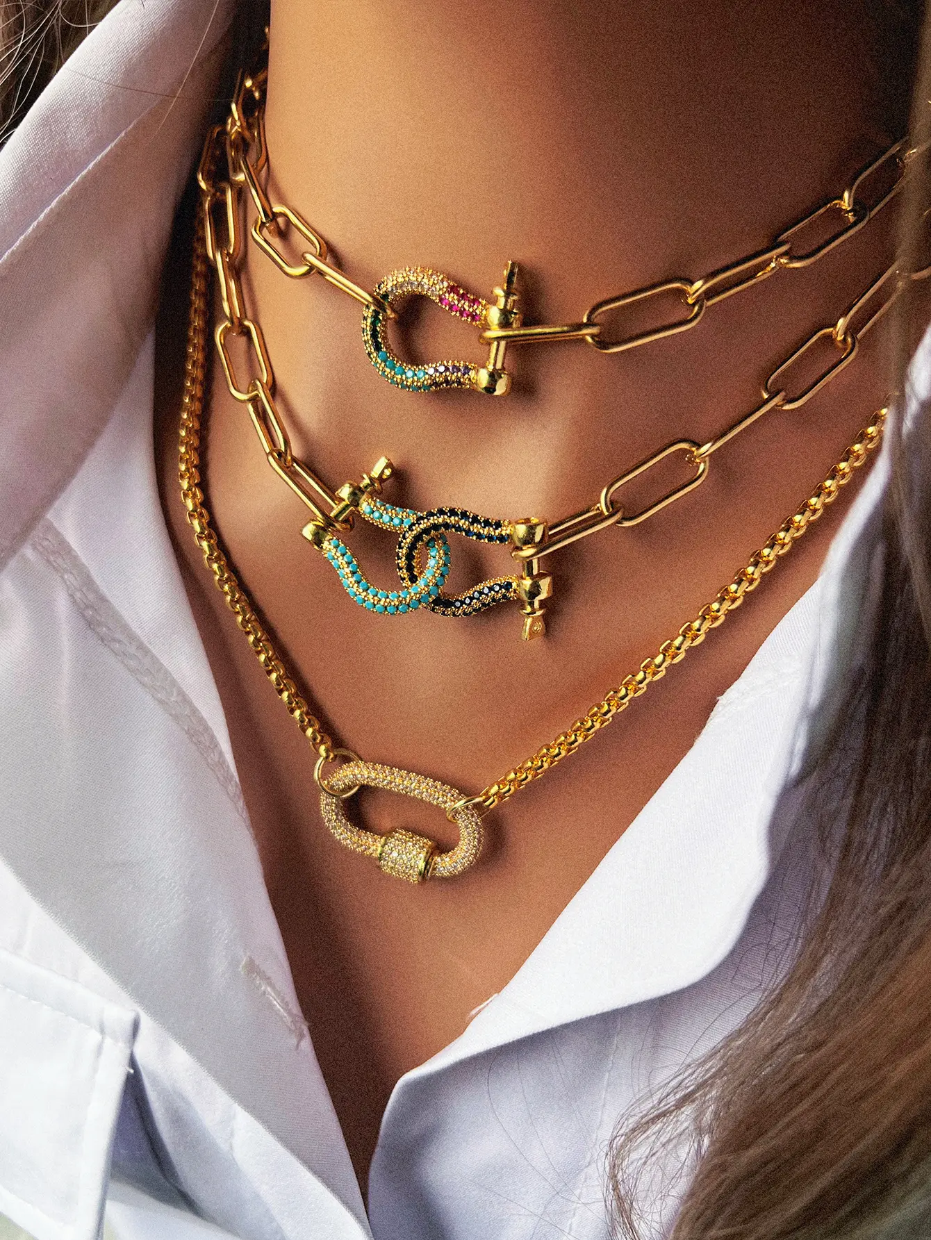 Women's Colored Horseshoe Pendant Necklace - Elegant Copper Link Chain, Geometric Long Novel Style, Colored Necklaces for Daily Wear & Casual Events, Link Chains