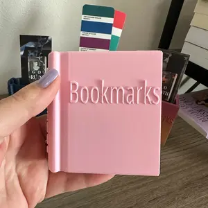 Creative Bookshelf Shaped Bookmark Holder, Office Desk Accessory with Fun Bookmarks, Perfect Gift for Book Lovers Readers Teachers, Book Accessories