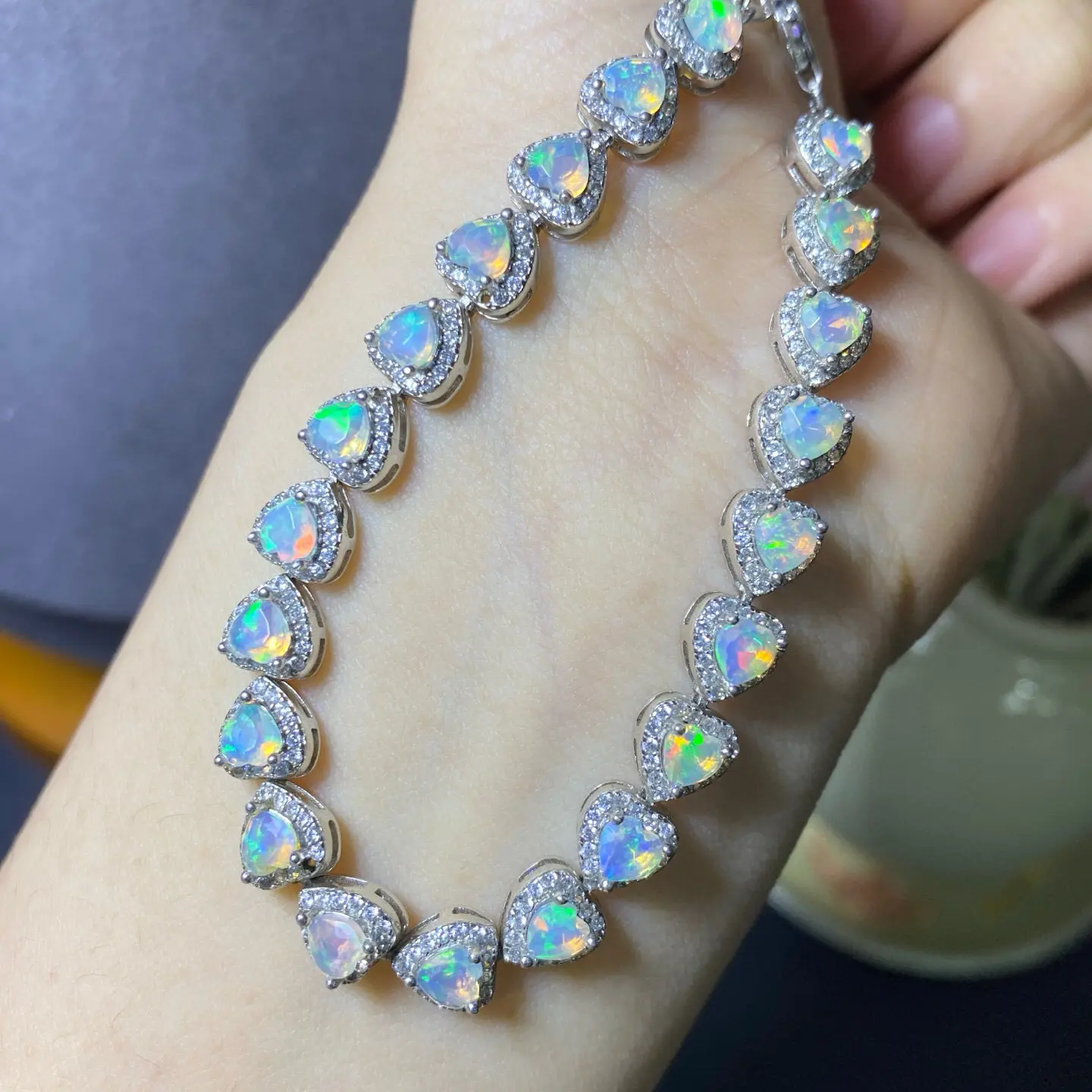 Loveden Natural White Opal Bracelet For Women Daily Date 4*4mm Heart Shape Opal s925 Sterling Silver Adjustable Hypoallergenic Shining Charm Jewelry Accessories Birthday Valentines Gift