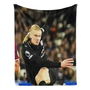 Erling Haaland Meme Distorted Big Jaw Face Full Print Flannel Throw Blanket Funny Football Soccer Viral Meme Sofa Bedroom Dorm Decor Gift For Premier League Fans