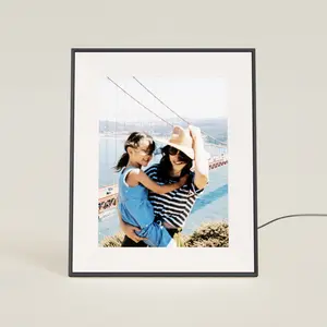 Aspen 12" | Aura's Most Versatile HD Digital Picture Frame | Black with Mat