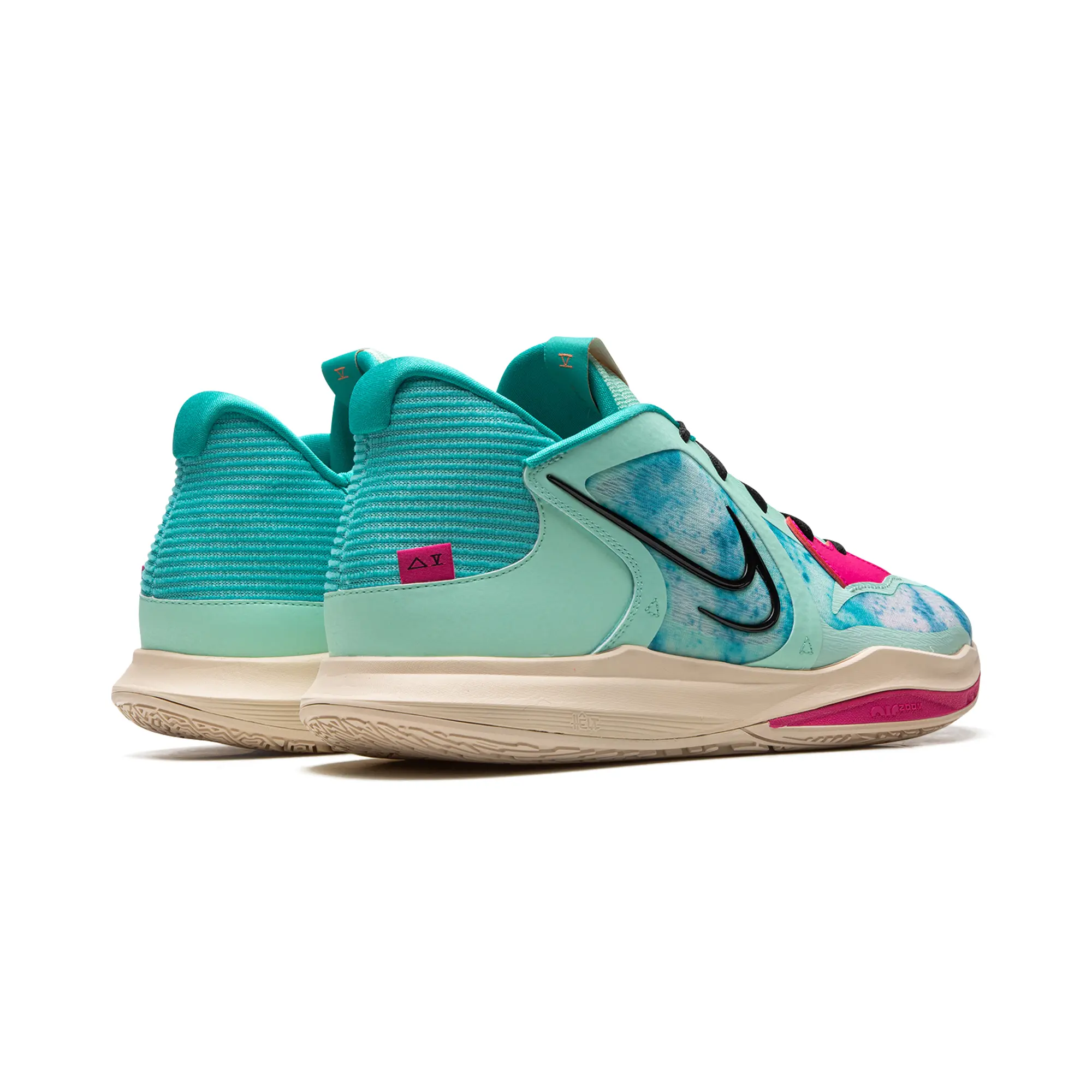 Nike Kyrie Low 5 Jewell Lloyd Amazon.com | Nike Kyrie Low 5 Basketball Shoes  main image 3