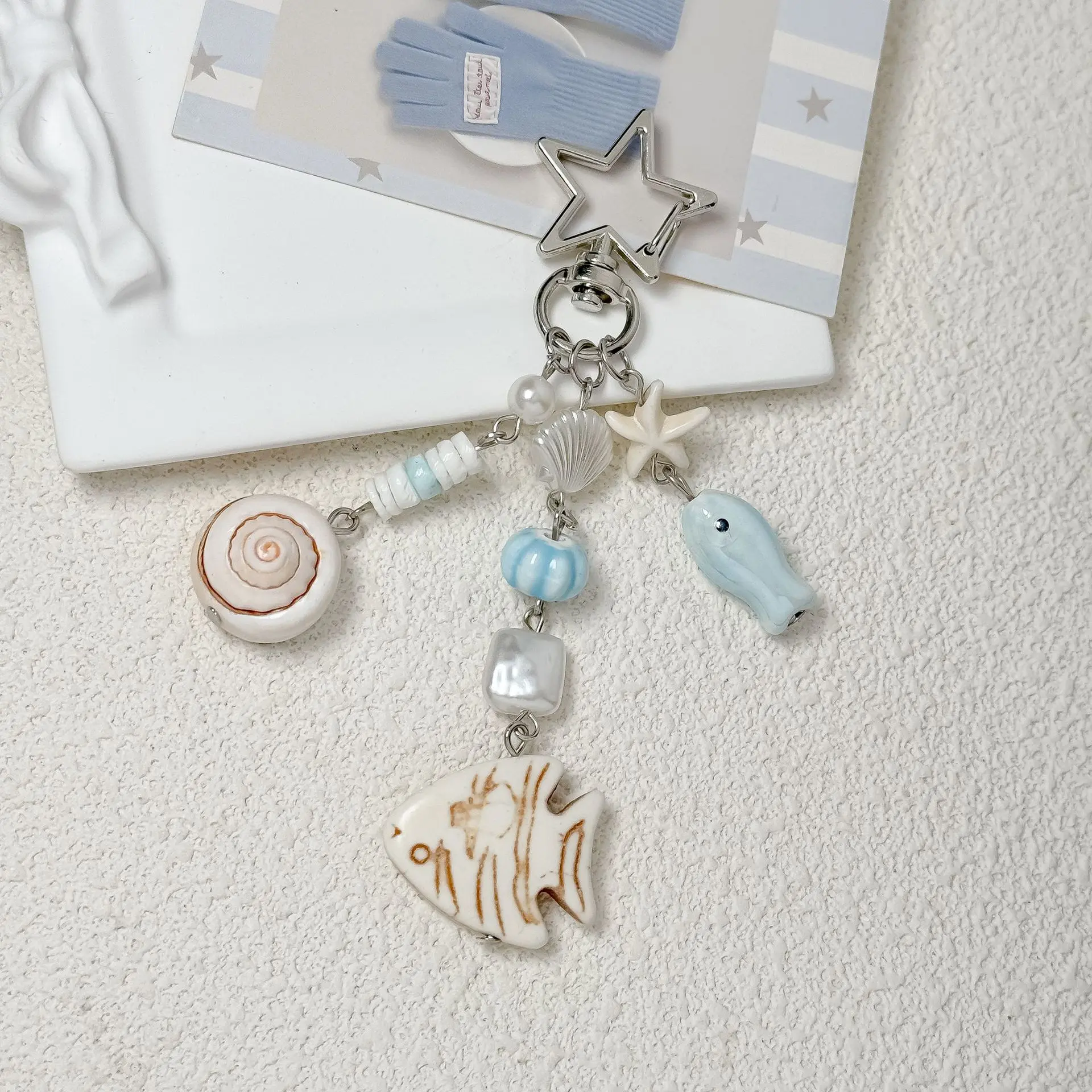 Coastal Beach Fish Keychain Charm, Viral Hand Beaded Seashell Starfish Bag Pendant, Hollow Star Lobster Clasp Ocean Themed Key Ring, Pastel Summer Accessory For Backpack Car Keys Beach Vacation Souvenir & Gift