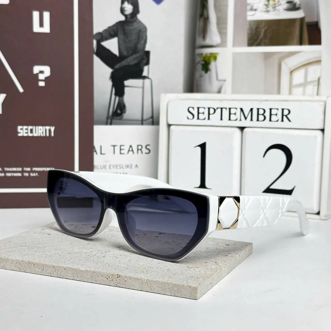 Trendy Chunky Square Sunglasses for Women – Retro Thick Frame UV Protection Street Style Shades