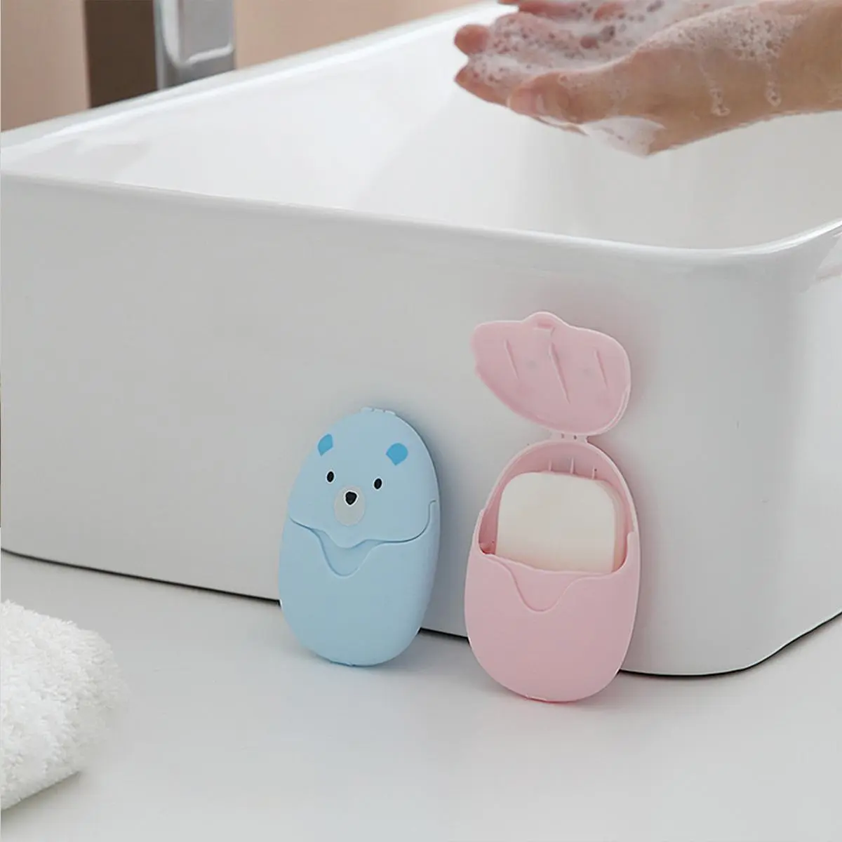 Random Color Cartoon Design Paper Soap Tablet (1 Piece), Portable Disposable Hand Washing Paper Soap Tablet, Travel Cleaning Supplies