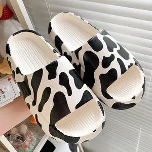 Treading shit sense slippers female net red thick bottom non-slip new indoor outdoor beach sandals slippers female summer external wear