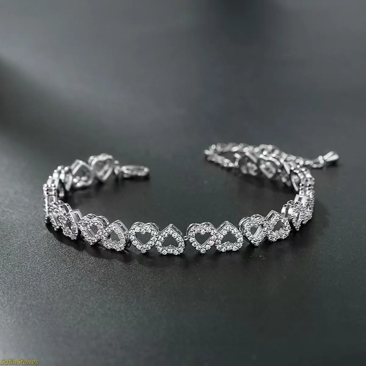 Women's 2026 New High-End Light Luxury Adjustable Bracelet - Super Flash Full Diamond Heart-Spliced European-Style Jewelry for Daily Wear, Jewelry For Women, Accessories For Women