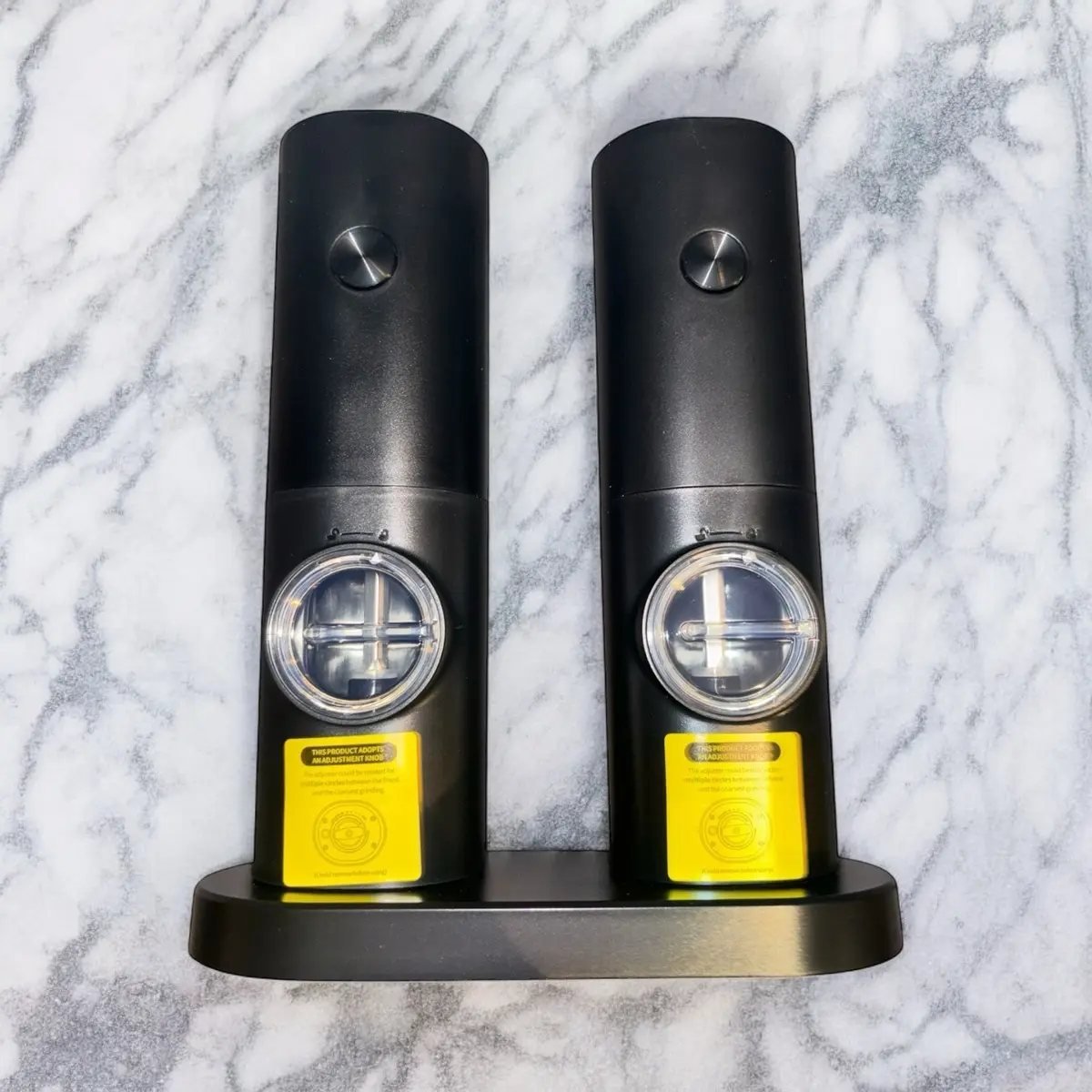 Electric salt & pepper shaker set