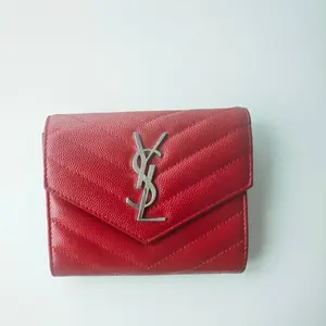 Pre-owned Yves Saint Laurent leather Mini Bags YSL LA Preloved Saint Laurent Cassandre Matelassé compact tri fold wallet