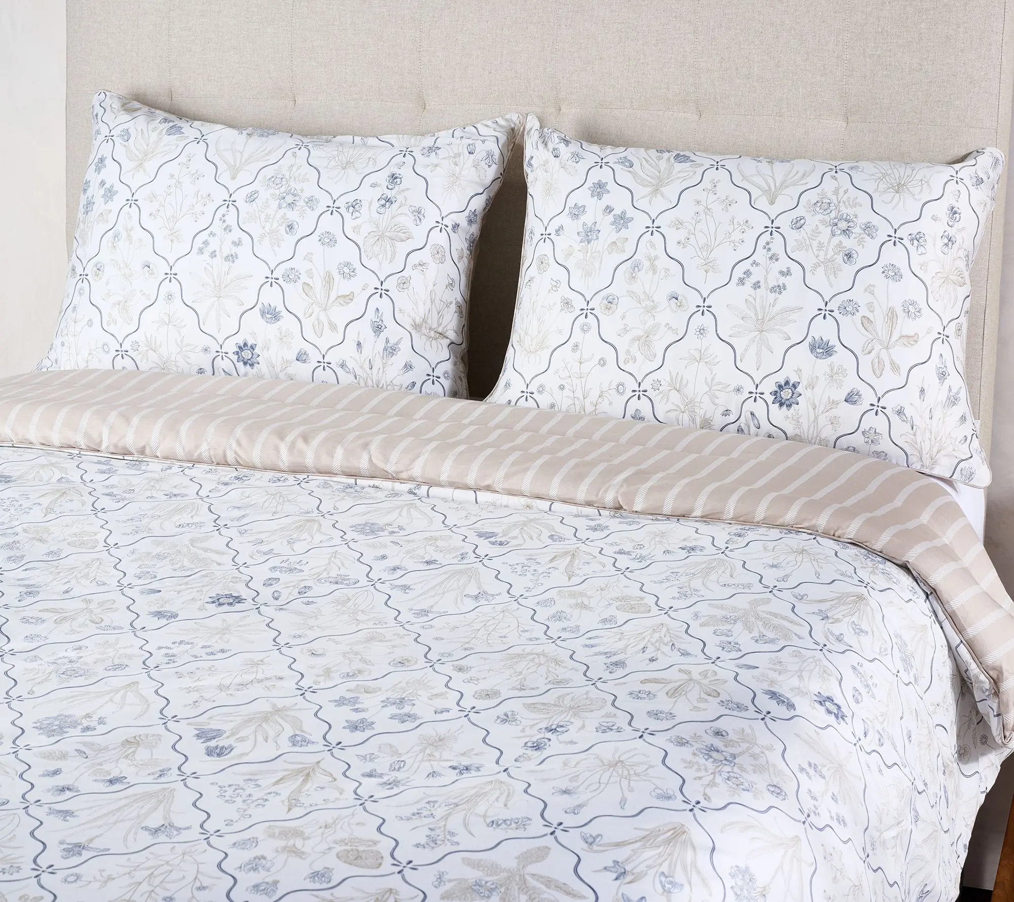 Martha Stewart 3-Piece Comforter and Sham Set King