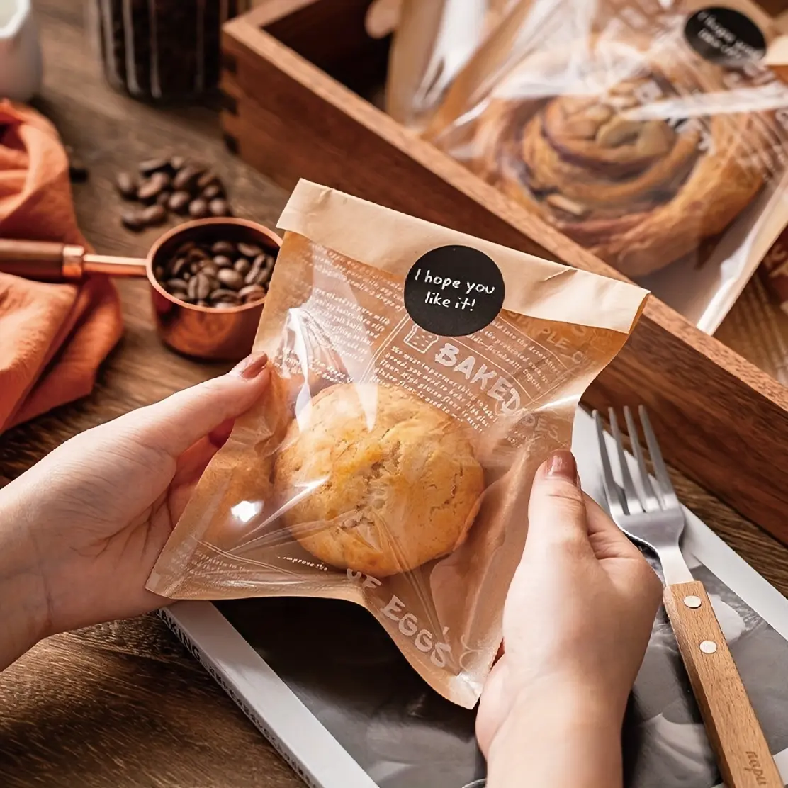 100pcs, 50pcs bag+50pcs decal, Clear Heat Seal Bakery Bags with Window and 50 Stickers - Individually Wrapped - Premium Packaging - Packing Wrap - Perfect for Wrapping Cookies, Donuts, and Egg Sandwiches - Greaseproof and Disposable