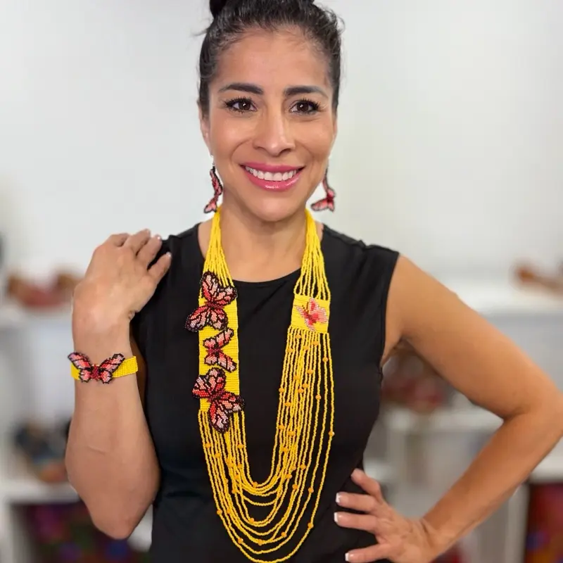 Collar mariposa Monarca - Handmade Mexican Necklace with Vibrant Glass Bead - hecho en Mexico - hecho a mano - collar mexicano indígena